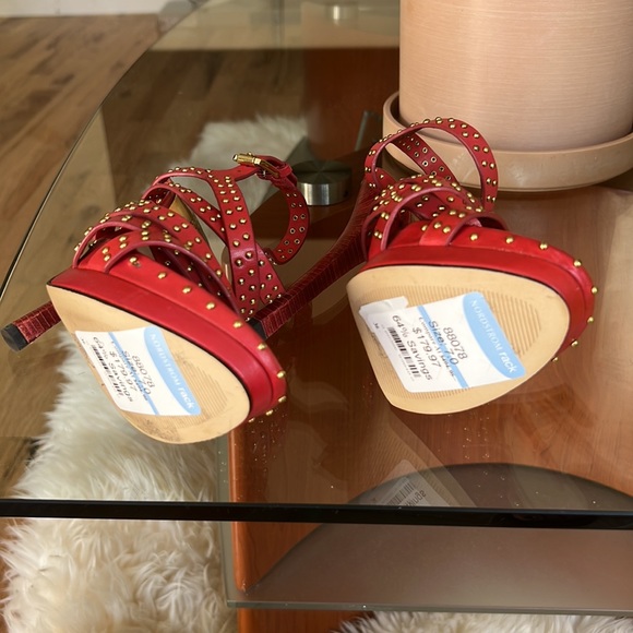 Michael Kors, ST13L, magenta color. - Picture 4 of 5